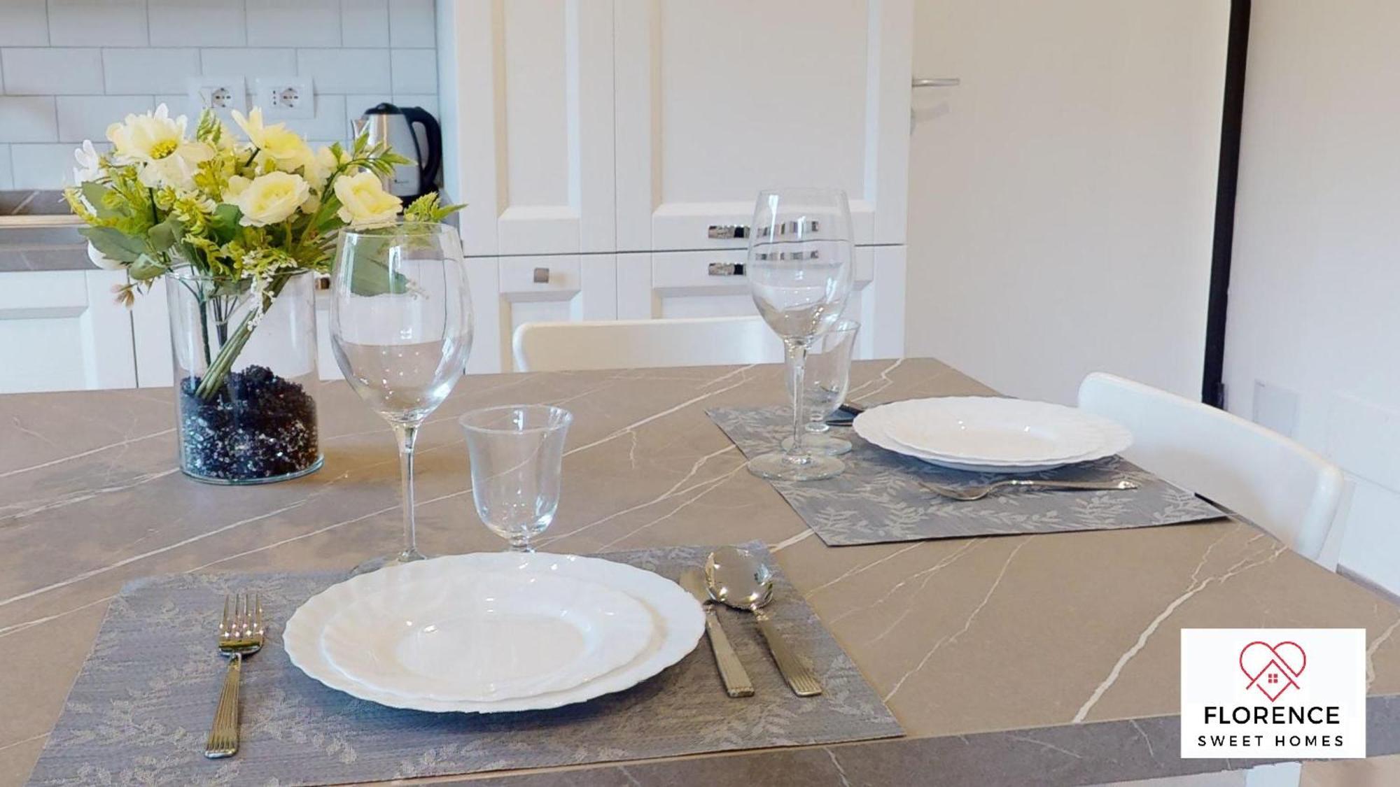 Sonia Apartment With Free Parking By Florence Sweet Homes Exteriör bild